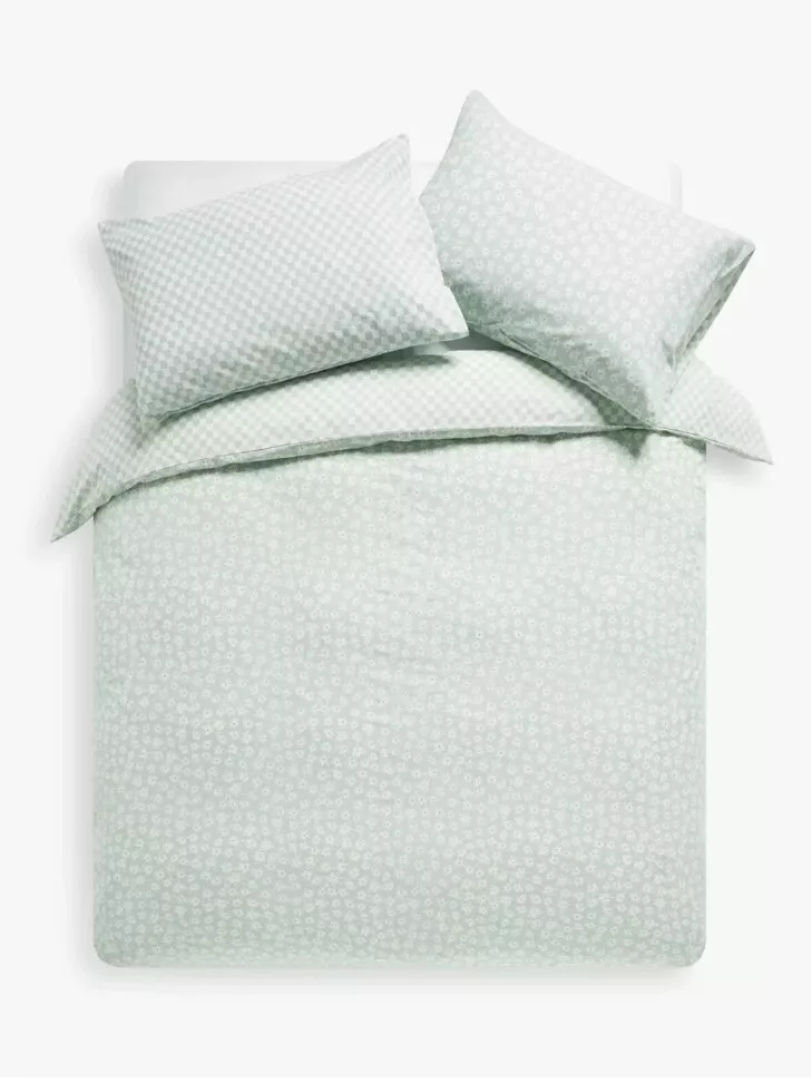John Lewis ANYDAY Ditsy Floral/Check Reversible Single Duvet Cover Set RRP £30 - view 1 of 4